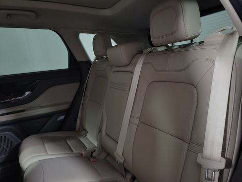 Certified 2022 Lincoln Corsair FWD w/ Premium Package image 14