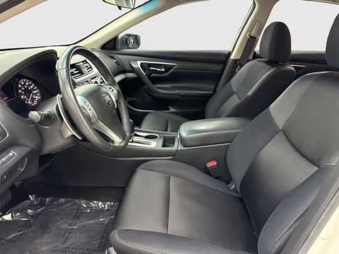Used 2017 Nissan Altima 2.5 SR FWD image 17