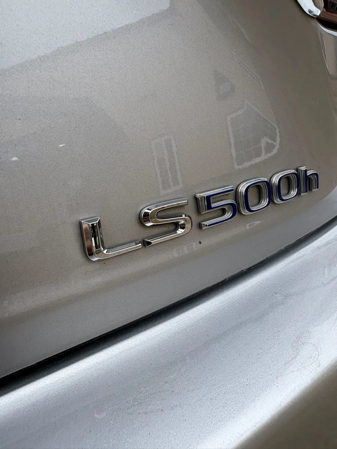 Used 2018 Lexus LS 500h AWD w/ Accessory Package (Z1) image 49
