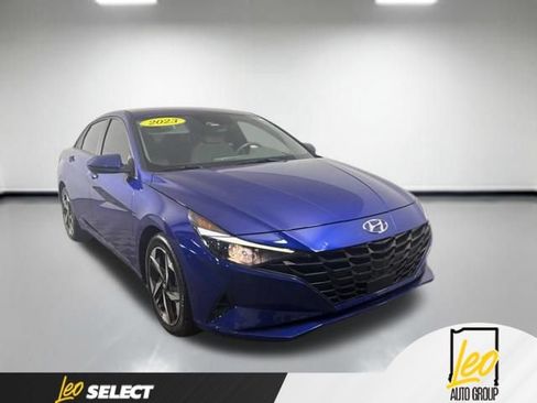 Used 2023 Hyundai Elantra SEL w/ Convenience Package FWD image 7