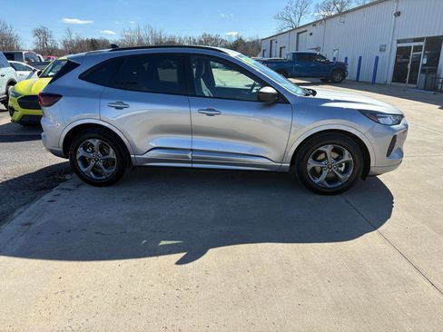 Certified 2024 Ford Escape ST-Line FWD image 2
