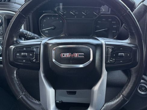 Used 2022 GMC Sierra 1500 SLT w/ SLT Premium Plus Package AWD/4WD image 18