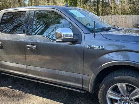 Used 2018 Ford F150 Platinum w/ FX4 Off-Road Package image 15