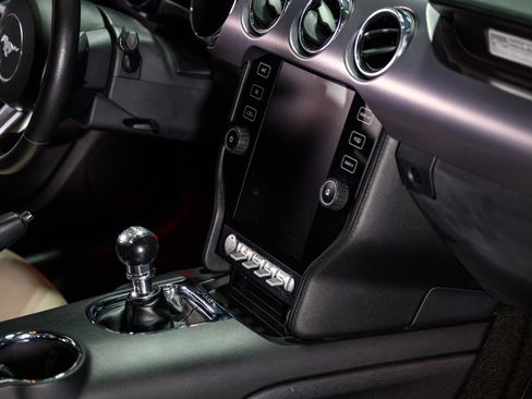 Used 2016 Ford Mustang GT image 21