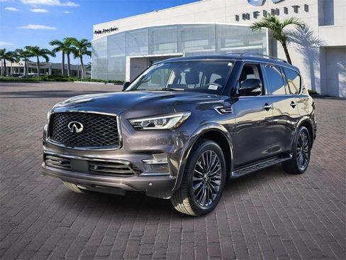 Used 2022 INFINITI QX80 Premium Select w/ All-Season Package image 3