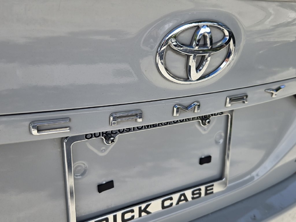 Used 2022 Toyota Camry SE w/ Audio Upgrade Package FWD image 14