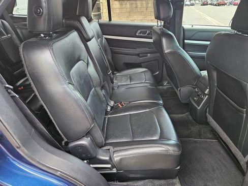 Used 2016 Ford Explorer XLT w/ Equipment Group 202A AWD/4WD image 20