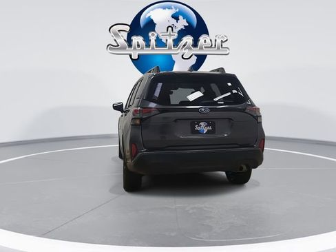 Used 2025 Subaru Forester Premium image 2