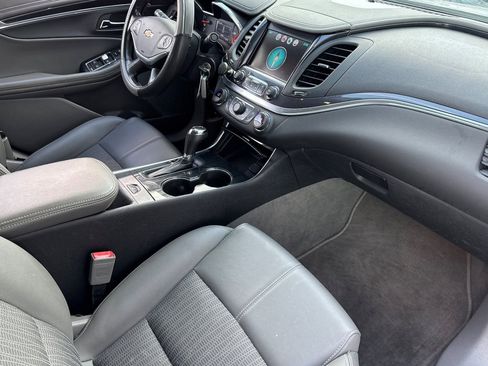Used 2017 Chevrolet Impala LT image 19