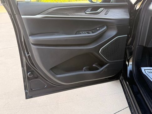 New 2026 Jeep Grand Cherokee Limited w/ Limited Altitude Package image 29