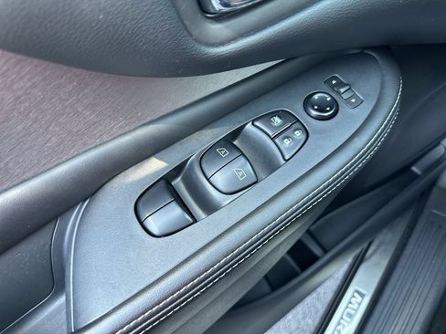Used 2023 Nissan Murano SV w/ SV Midnight Edition Package AWD/4WD image 19