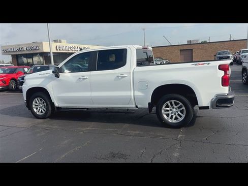 Certified 2022 Chevrolet Silverado 1500 LT w/ Convenience Package II AWD/4WD image 6
