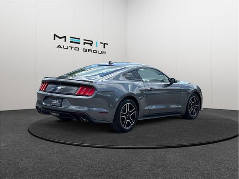 Used 2022 Ford Mustang Premium RWD image 9