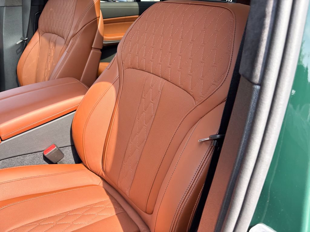 New 2027 BMW X7 M60i AWD/4WD image 17