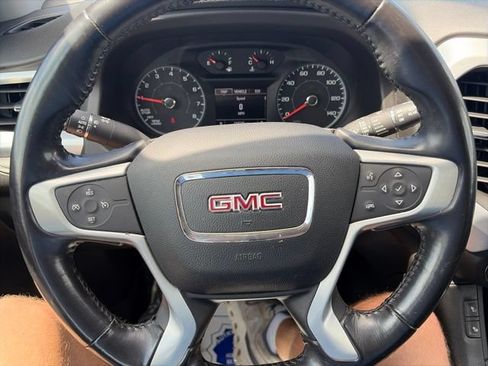 Used 2019 GMC Acadia SLE w/ LPO, Floor Liner Package FWD image 21