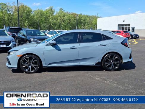 Used 2017 Honda Civic Sport image 3