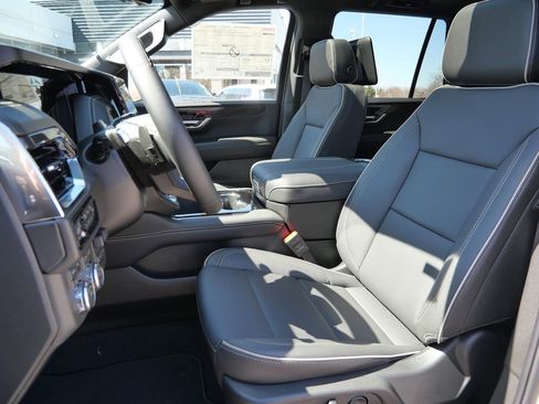 New 2026 GMC Yukon Elevation w/ Elevation Premium Package AWD/4WD image 40