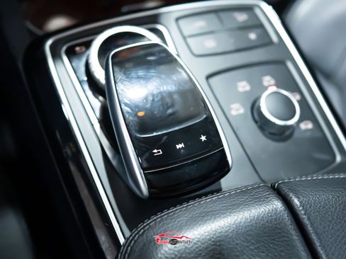 Used 2018 Mercedes-Benz GLS 550 4MATIC w/ Driver Assistance Package image 40