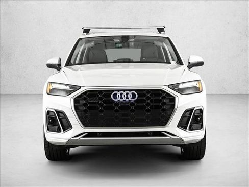 Used 2025 Audi Q5 e Premium Plus image 2