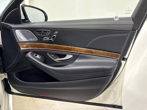 Used 2015 Mercedes-Benz S 550 4MATIC Sedan image 33