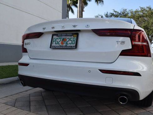 Used 2021 Volvo S60 T5 Momentum FWD image 20