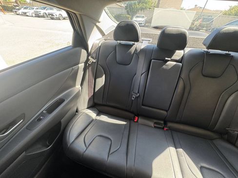 Used 2025 Hyundai Elantra Limited FWD image 42