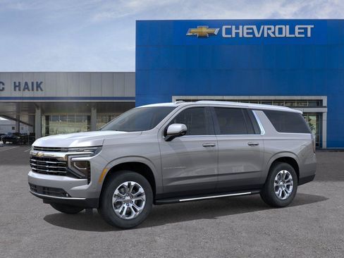 New 2026 Chevrolet Suburban LT w/ Comfort Package RWD image 2