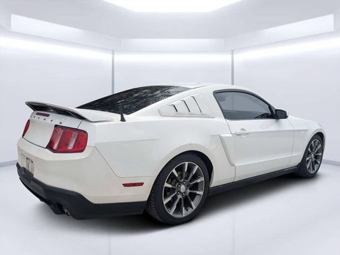 Used 2011 Ford Mustang GT Premium w/ Electronics Pkg RWD image 3
