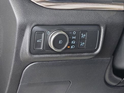 Used 2022 Ford Explorer Limited w/ Equipment Group 301A image 8