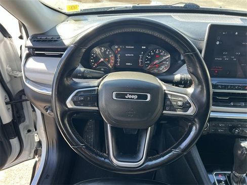 Used 2022 Jeep Compass Limited image 20