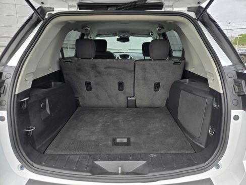 Used 2017 GMC Terrain SLE image 23