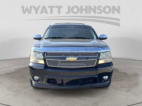 Used 2007 Chevrolet Tahoe LTZ w/ LTZ Preferred Equipment Group AWD/4WD image 8