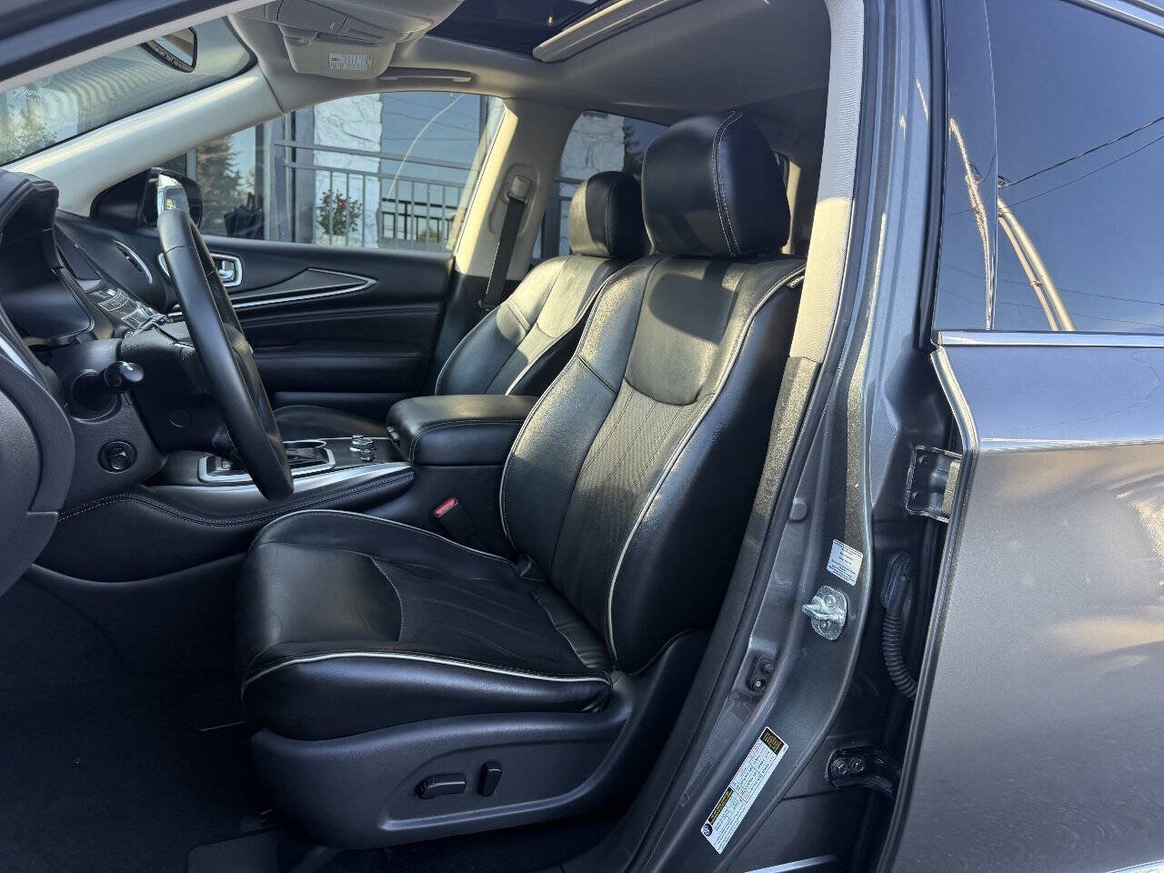 Used 2018 INFINITI QX60 FWD image 18