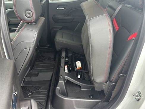 New 2026 Chevrolet Colorado Z71 image 33