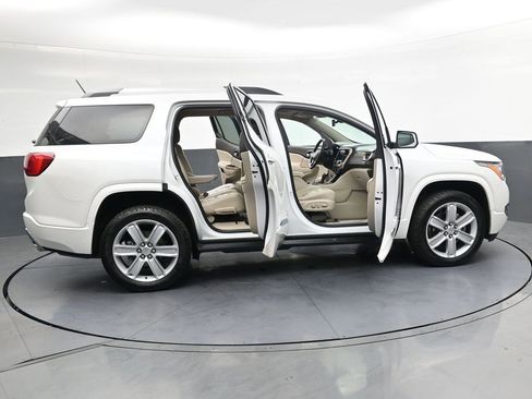 Used 2019 GMC Acadia Denali w/ Technology Package FWD image 34