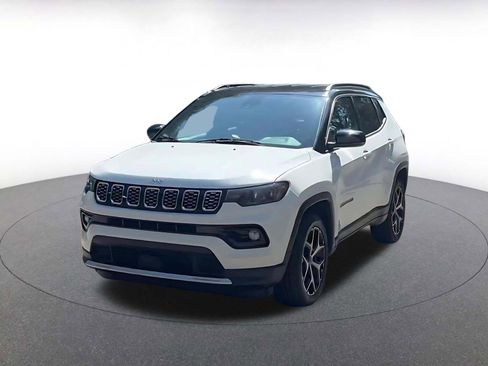 Used 2025 Jeep Compass Limited AWD/4WD image 7