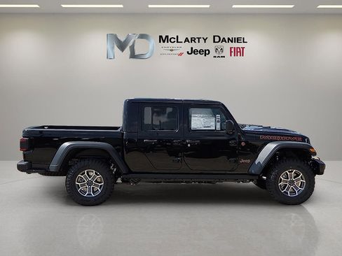 New 2025 Jeep Gladiator Mojave w/ Steel Bumper Group image 6