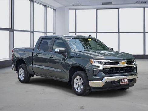 Used 2025 Chevrolet Silverado 1500 LT AWD/4WD image 3