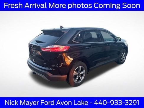 Used 2024 Ford Edge SEL w/ Convenience Package image 4