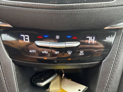 Used 2023 Cadillac XT5 Premium Luxury image 39