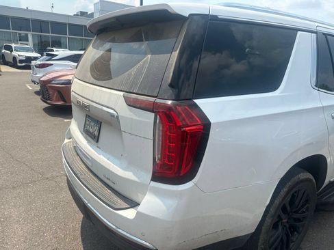 Used 2022 GMC Yukon SLT w/ SLT Premium Package AWD/4WD image 19
