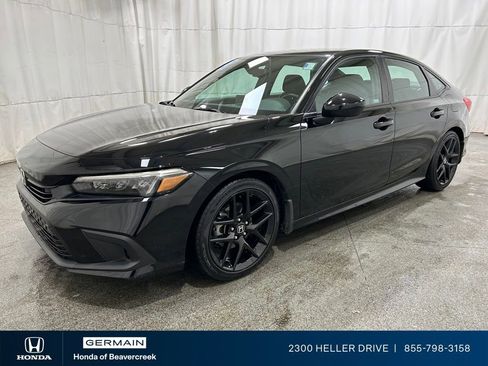 Used 2023 Honda Civic Sport image 4