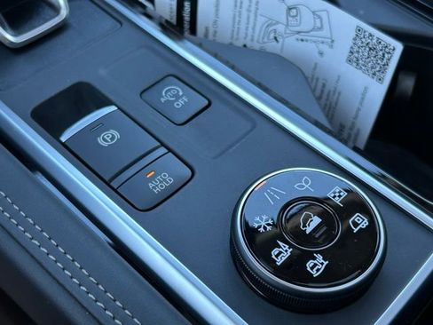 New 2026 Nissan Pathfinder Platinum image 50