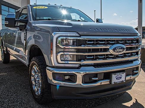 Used 2024 Ford F350 Lariat w/ Lariat Ultimate Package AWD/4WD image 7