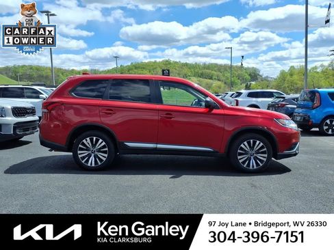 Used 2019 Mitsubishi Outlander AWD image 5