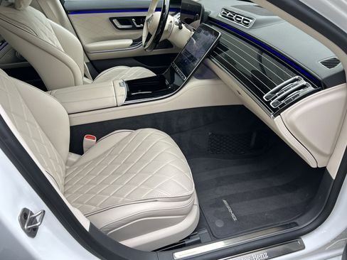 Certified 2025 Mercedes-Benz S 580 4MATIC Sedan w/ AMG Line Package image 51