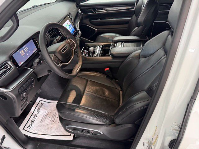 Used 2024 Jeep Wagoneer 4WD image 12