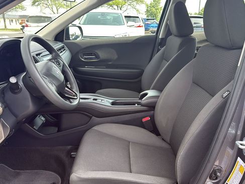 Used 2021 Honda HR-V LX image 11