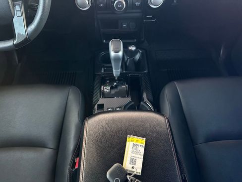 Used 2021 Toyota 4Runner TRD Off-Road Premium image 22