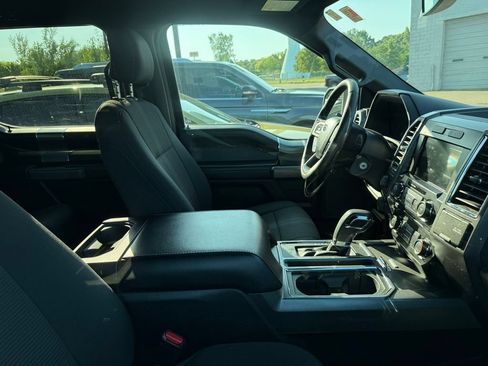 Used 2016 Ford F150 XLT w/ Equipment Group 302A Luxury AWD/4WD image 9